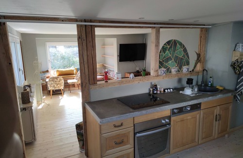 Tannenberg Cottage | Stylish and nostalgic: Erzgebirgshäusel directly on the Zschopau river