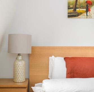 Camden Town with Primrose Hill Apartment | Stylish Camden Town Apartments