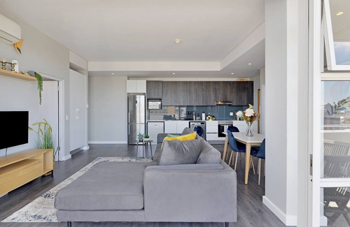Foreshore Apartment | Stylish Central Cape Town Apartment with Stunning Views!