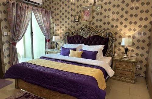 Islamabad Apartment | Stylish Luxe 2 BedroomLK Condo Close to GIGA Mall