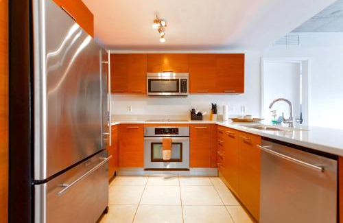 Midtown Apartment | Stylish Midtown Miami Condo - Pool & Prime Location