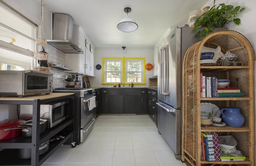 Brevard Cottage | Stylish mountain cottage walkable to downtown with private backyard.