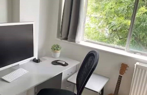 Shepherd's Bush Apartment | Stylish Notting Hill Studio Flat :)