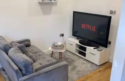 Shepherd's Bush Apartment | Stylish Notting Hill Studio Flat :)
