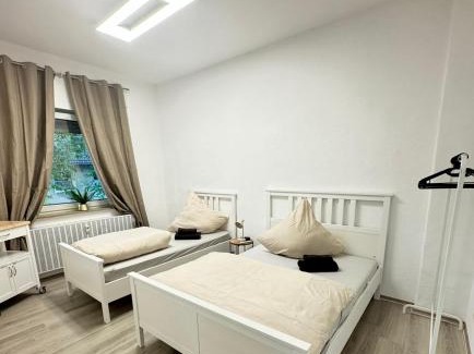 Gelsenkirchen-West Apartment | Stylish & Relaxing Modernes Apartment mit Privatparkplatz