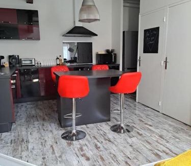 Barjols Apartment | Sublime Loft en triplex avec Tropézienne, Provence