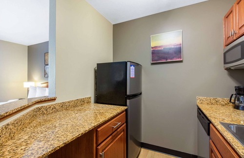 Homewood Hotel | Suburban Studios Birmingham Homewood I-65
