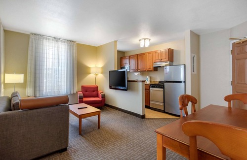 Homewood Hotel | Suburban Studios Birmingham Homewood I-65