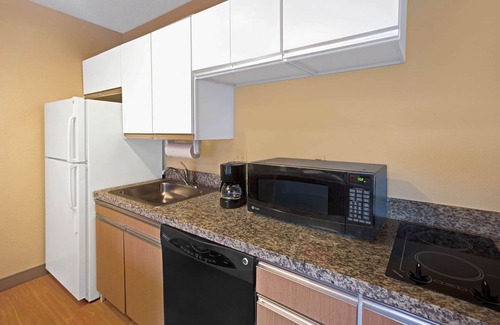 Executive Park Hotel | Suburban Studios Charlotte – Executive Park