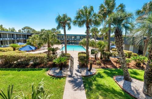 Slidell Hotel | Suburban Studios Slidell I-10