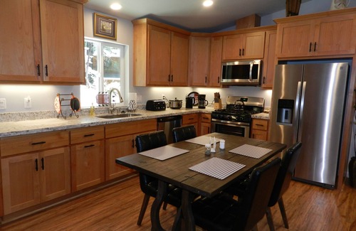 Mariposa Cabin | Sugar Pine Cabin in beautiful Mariposa Pines