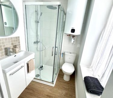 Chateauneuf-du-Faou Apartment | Suite Chemin de halage