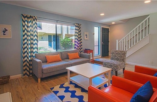 Anaheim Resort House | Suite Escapes 6