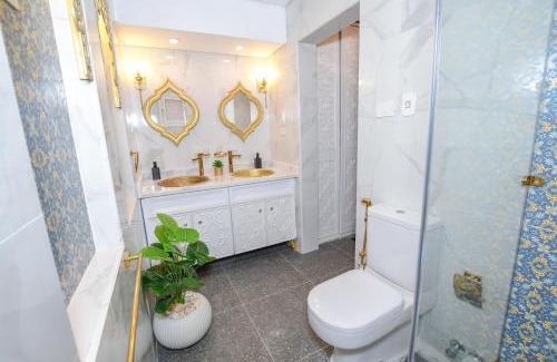 Abdin Apartment | Sultana Downtown Cairo Hot Tub Retreat