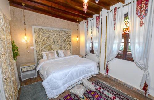 Abdin Apartment | Sultana Downtown Cairo Hot Tub Retreat