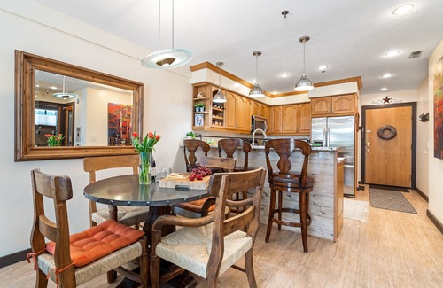 Downtown Park City Condo | SUMMER SPECIALS, 5 Min Walk to Historic Main St. Hike, Bike, right out the door