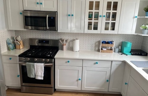 Pleasantville House | Summer Sunset Hideout 3-5 BEDROOMS/4 BATH-PLEASANTVILLE