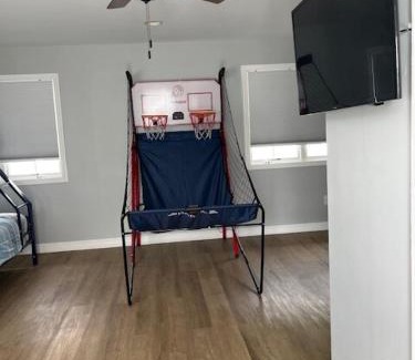 Pleasantville House | Summer Sunset Hideout 3-5 Bedrooms and 4 Baths