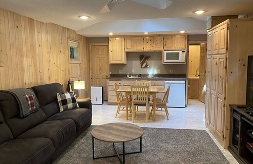 Cook Cabin | “Summerhouse” Surrounded by towering pines, big water views & sandy shores