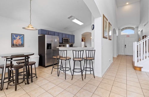 Seasons House | Sun-Drenched Escapes: Discover 2025 Florida's Best Rentals!