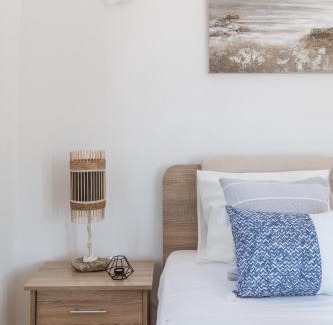 Fofola House | Sunday's Seascape By KB Hospitality