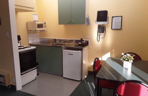 Blenheim Hotel | Sundowner Motel