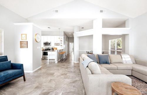 Crystal Beach House | Sunsail Cottage Pool heat & Golf Cart Deals