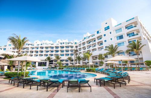 Punta Cancun Resort | Sunscape Cancun All-Inclusive Resort & Spa by Hyatt