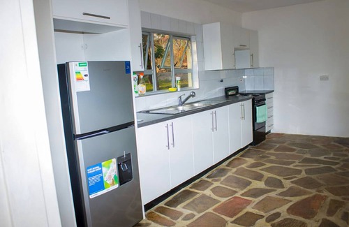 Kariba Cabin | Sunset Lakeview Lodge