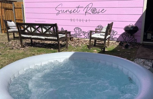Garland House | Sunset Rose Retreat