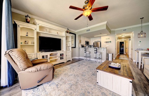 Thomas Drive Condo | Sunsets at Seychelles on the Gulf! Available dates 10/8 - 10/16, 10/20 - 31
