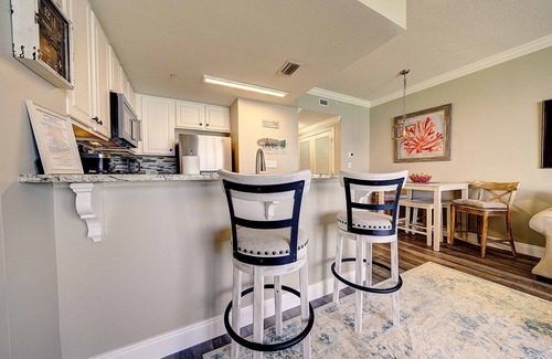 Thomas Drive Condo | Sunsets at Seychelles on the Gulf! Available dates 10/8 - 10/16, 10/20 - 31
