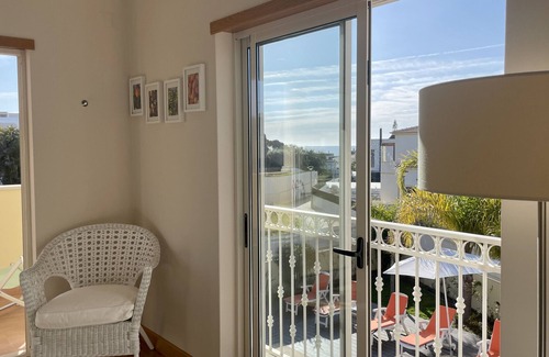 Gale Apartment | Sunshine CIP