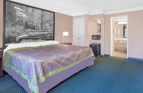 Austell Hotel | Super 8 by Wyndham Austell/Six Flags