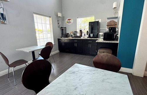 Bay St Louis Hotel | Super 8 by Wyndham Bay St. Louis