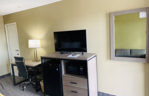 New Iberia Hotel | Super 8 by Wyndham New Iberia