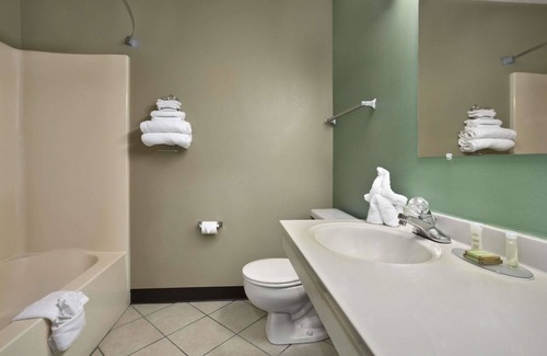 Russellville Hotel | Super 8 by Wyndham Russellville