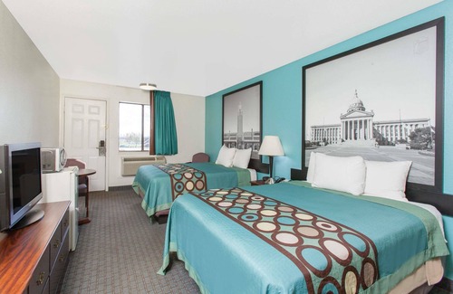 Sallisaw Hotel | Super 8 by Wyndham Sallisaw
