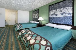 Sapulpa Hotel | Super 8 by Wyndham Sapulpa/Tulsa Area