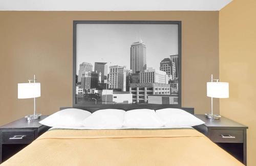Terre Haute Hotel | Super 8 by Wyndham Terre Haute