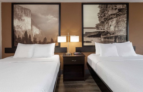 Wausau Hotel | Super 8 by Wyndham Wausau