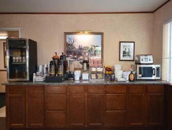 Wickenburg Hotel | Super 8 by Wyndham Wickenburg AZ