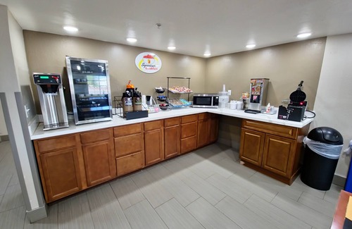 Wickenburg Hotel | Super 8 by Wyndham Wickenburg AZ