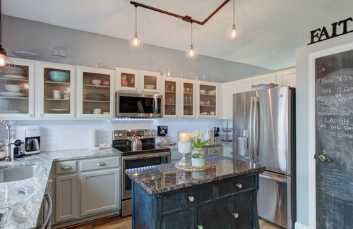 Longmont House | Super cozy, great place to come home, Close to Boulder, Food, Shopping, Trails