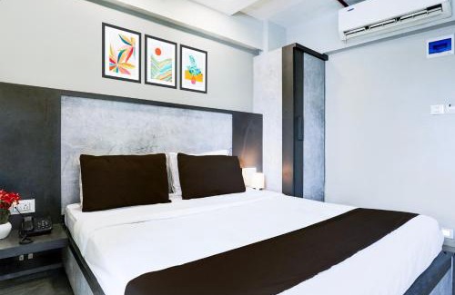 Vashi Hotel | Super Townhouse Oak Vashi