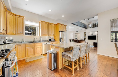 Flagstaff House | Superb nature retreat with private hot tub, fireplace & games - near golf