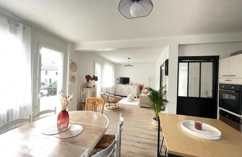 Vaux-les-Saint-Claude Apartment | Superbe appartement avec salle de jeux