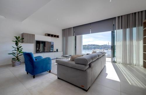 Sliema Apartment | Superlative Apartment with Valletta and Harbour Views