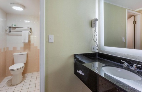 Chambers Hotel | SureStay by Best Western Chambers Petrified Forest
