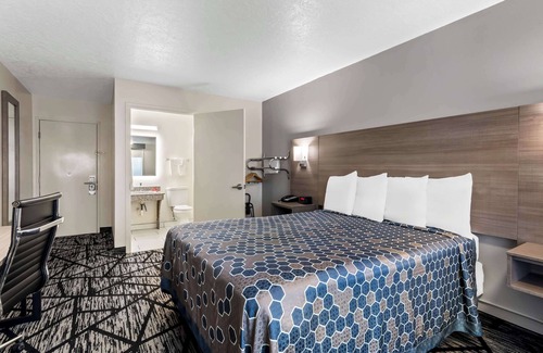 Duncan Hotel | SureStay Hotel by Best Western Duncan